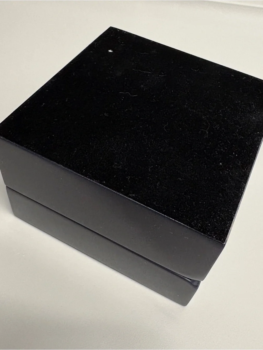 HUEB Solid Hard Case Jewelry Box with Deep Blue Velvet interior